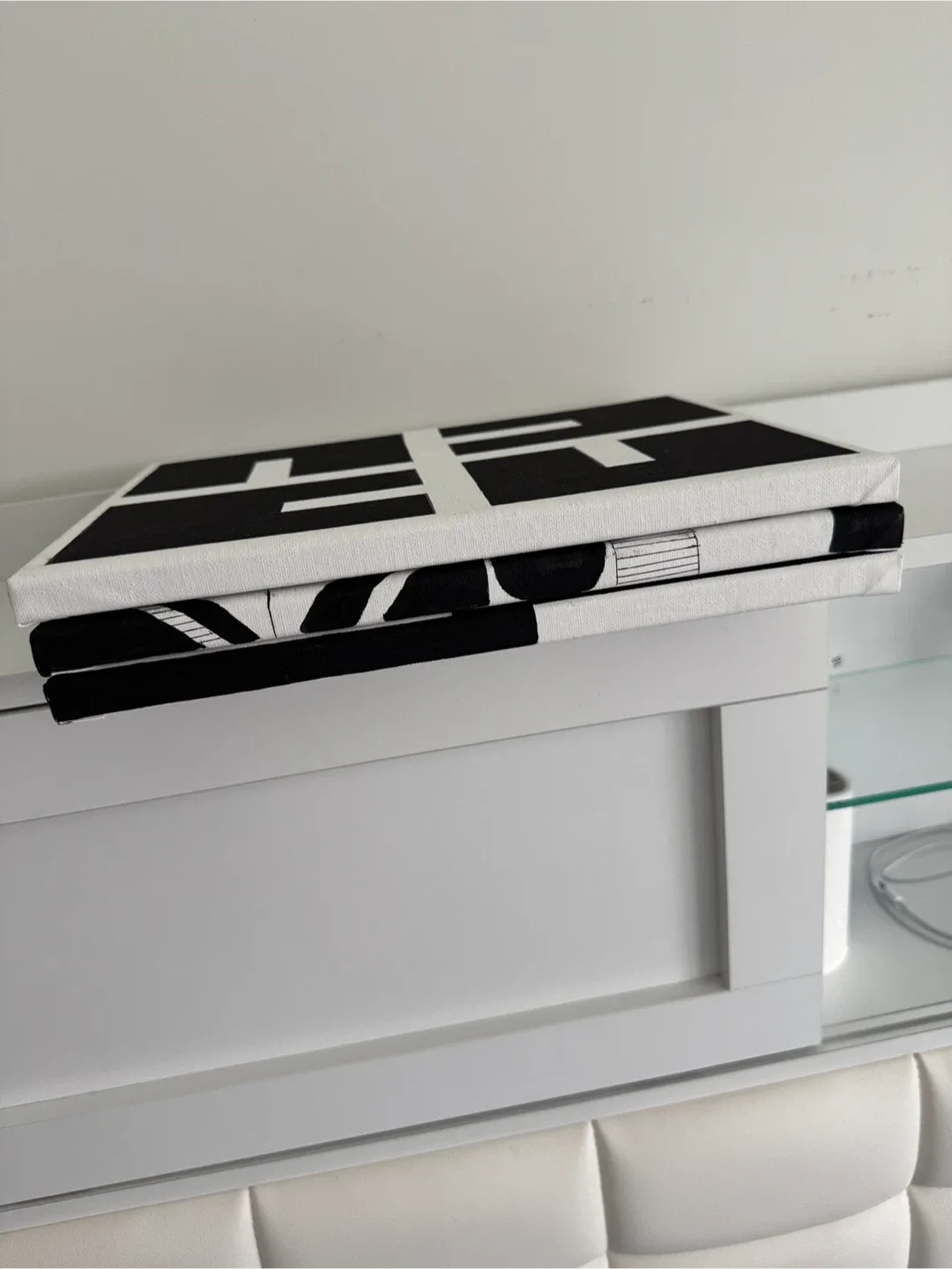 Black & White Abstract Canvas Art image indicator(10)