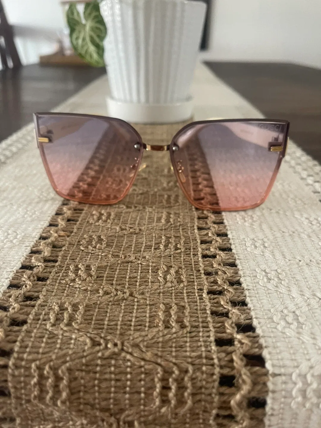 Gucci Sunglasses - Style 20212 64□16-140 image indicator(3)