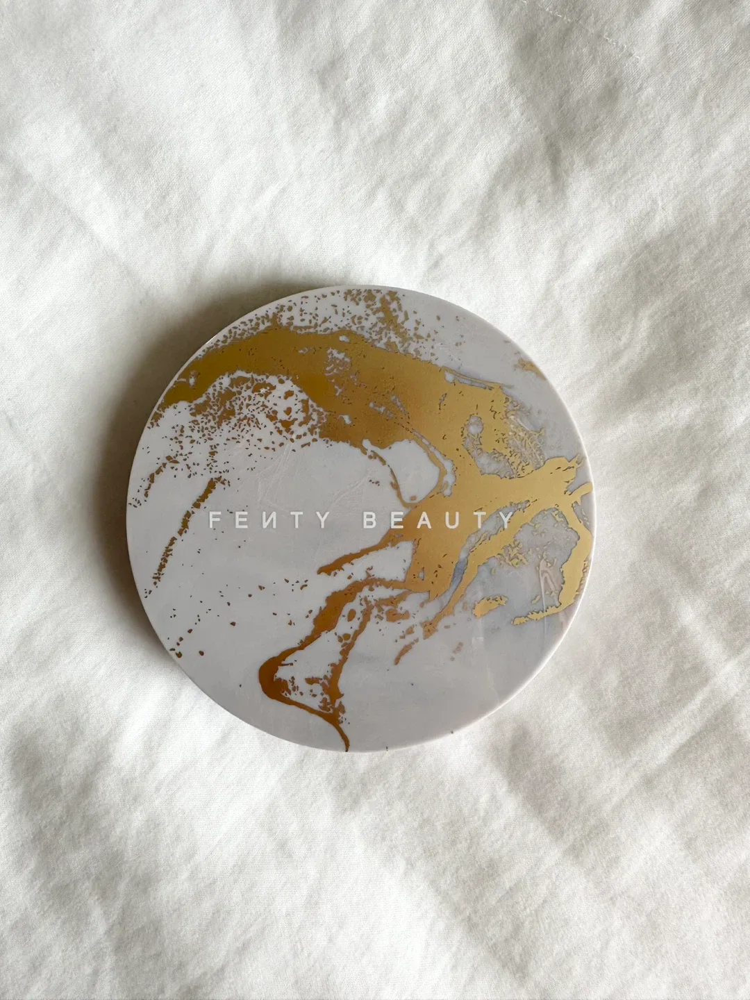 New Fenty Beauty Toast'd Swirl Bronze Shimmer Powder image indicator(2)