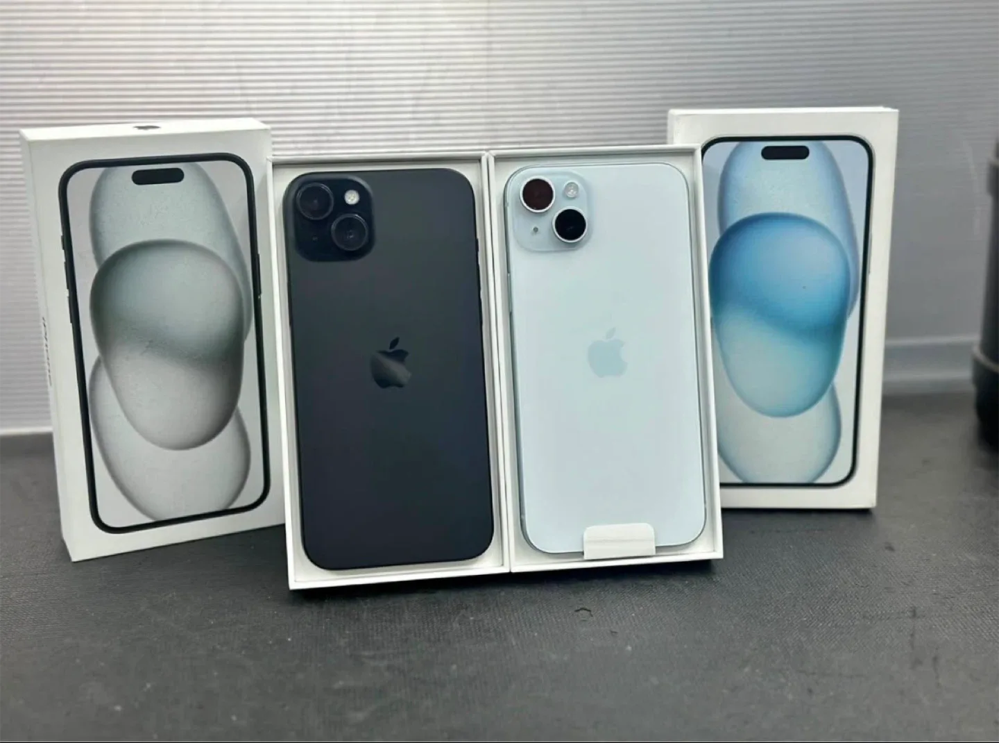 iPhone 14 Pro - Black & White - Box Included