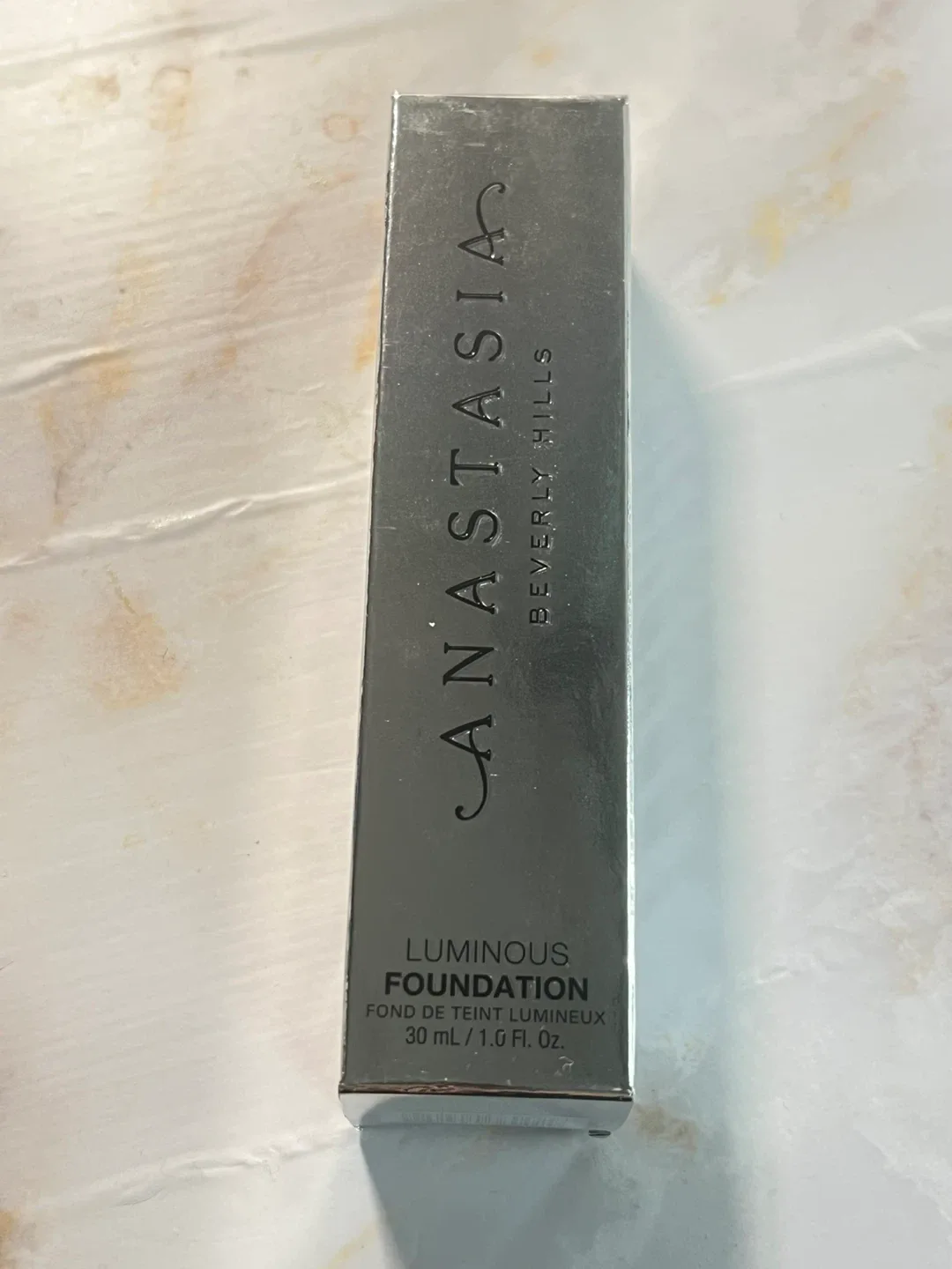 Anastasia Beverly Hills Luminous Foundation 30 ml Shade 100N image indicator(2)