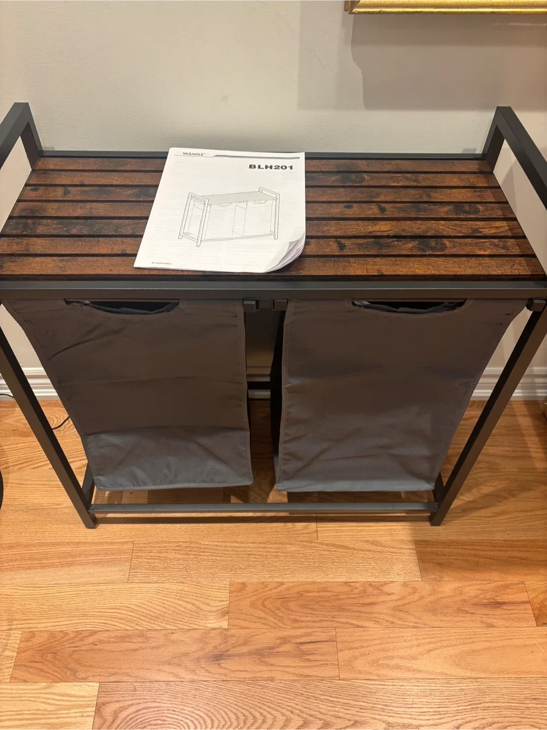 Double Laundry Hamper Sorter- Grey and white image indicator(3)