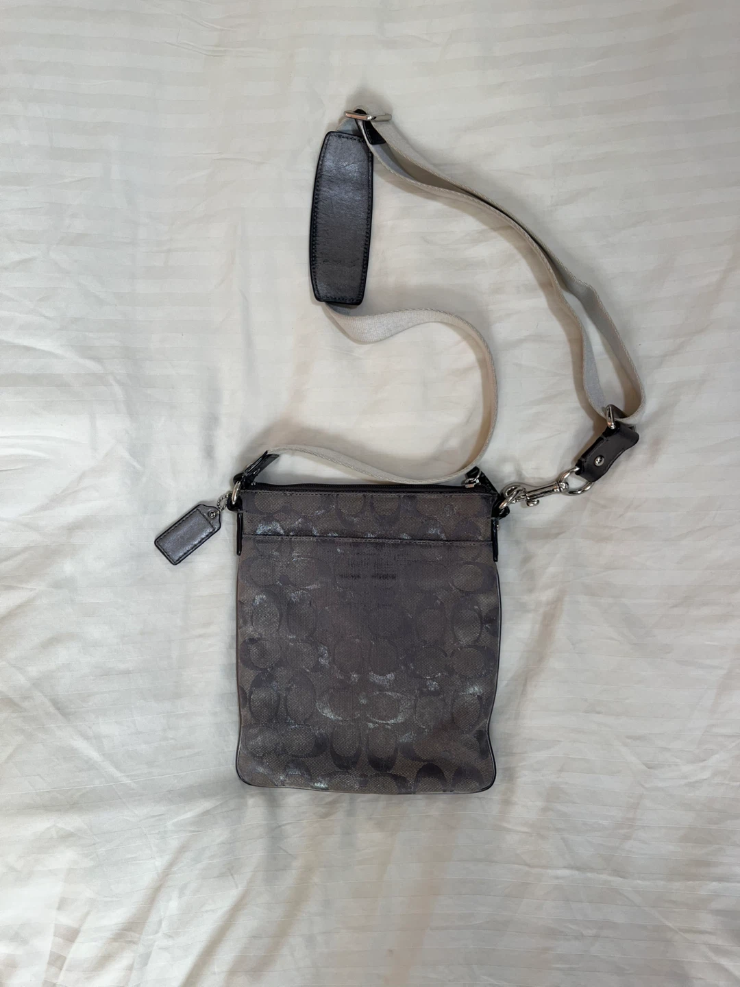 Coach Gray and Silver Cross Body Bag - photo 2