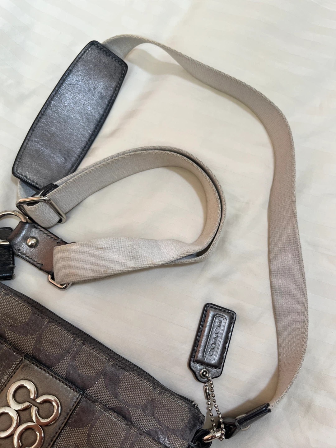 Coach Gray and Silver Cross Body Bag - photo 3