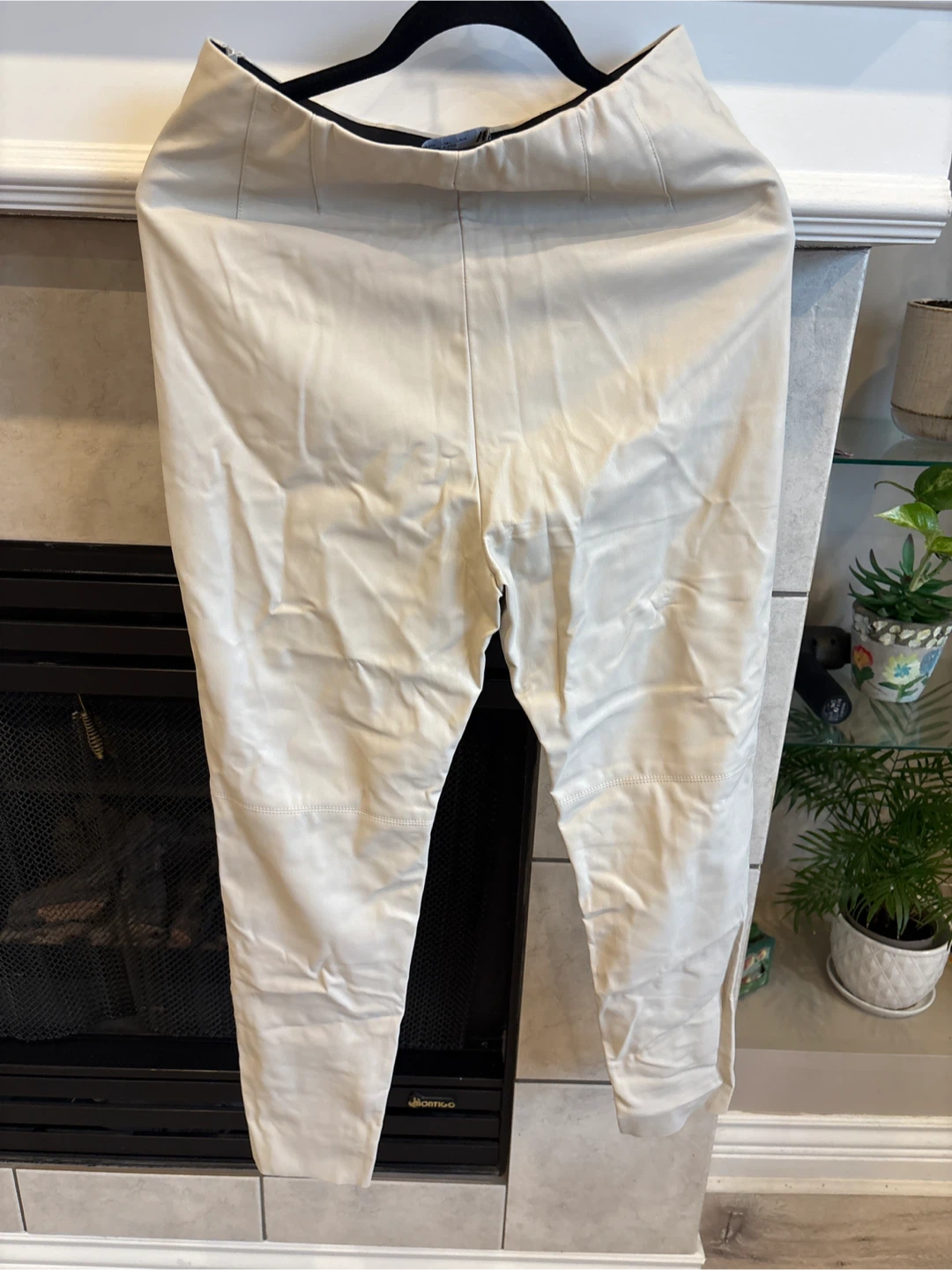 Zara Faux Leather Pants - Size L - photo 4