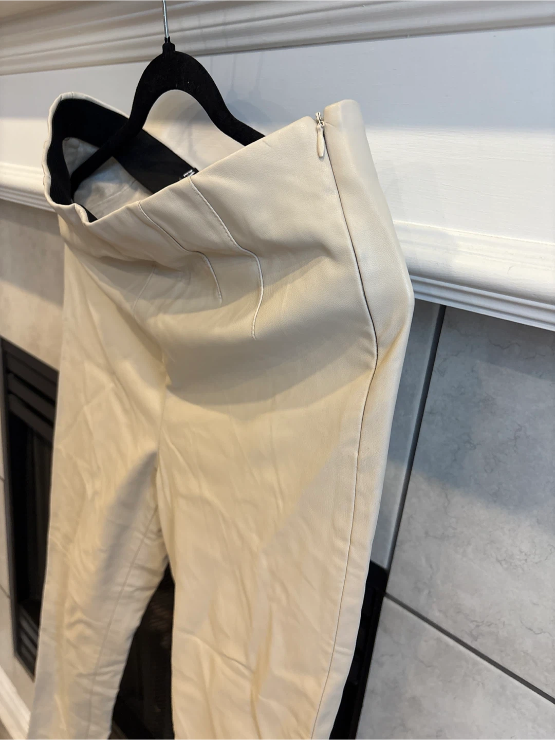 Zara Faux Leather Pants - Size L - photo 5