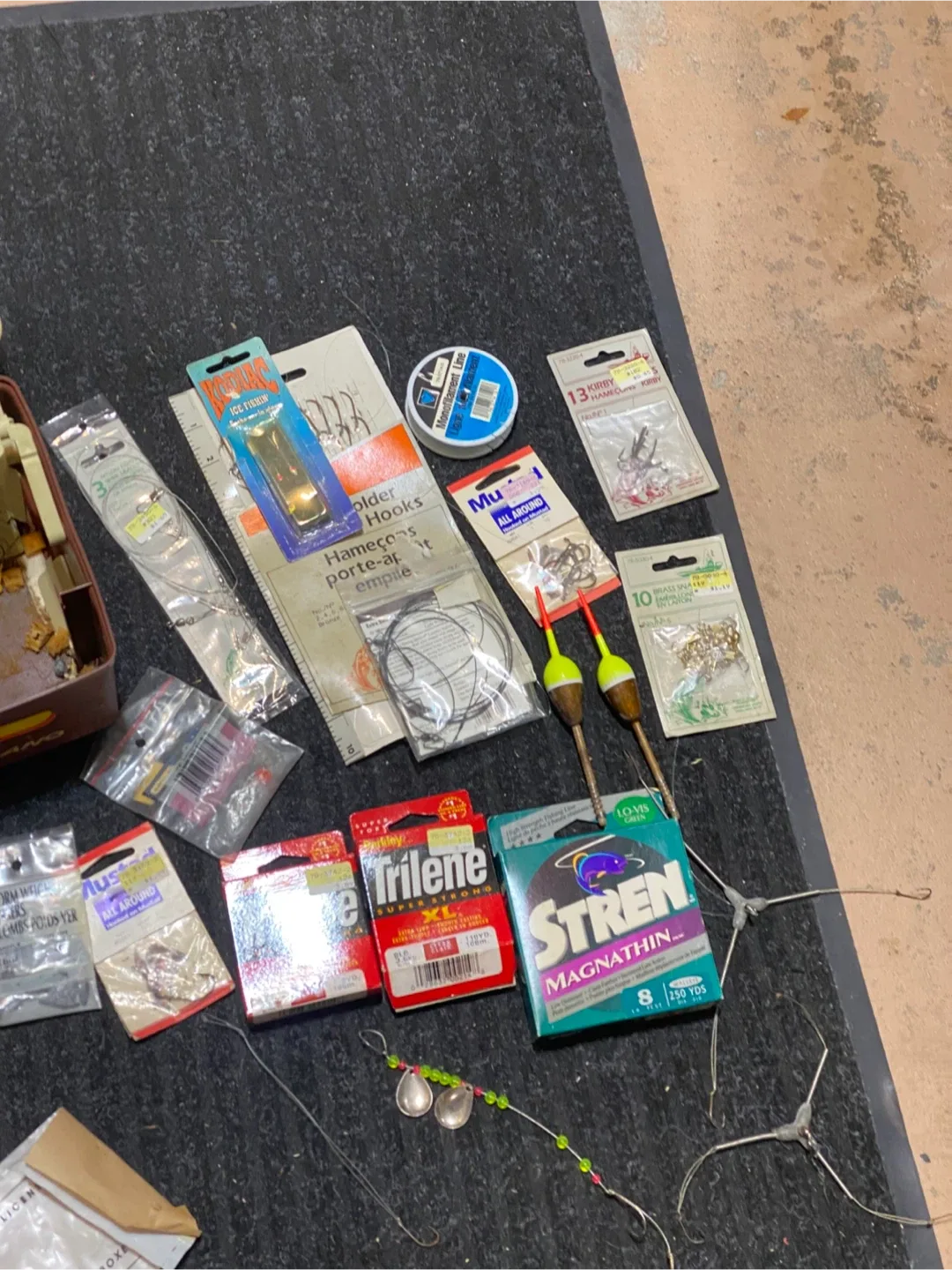 Fishing Tackle Box with Lures and Accessories image indicator(3)