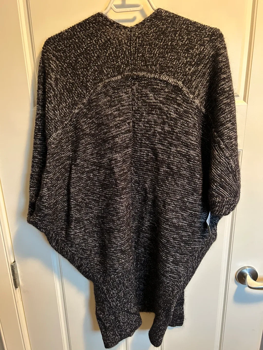 Javier Sweater - Black/White - XXS/XS image indicator(2)