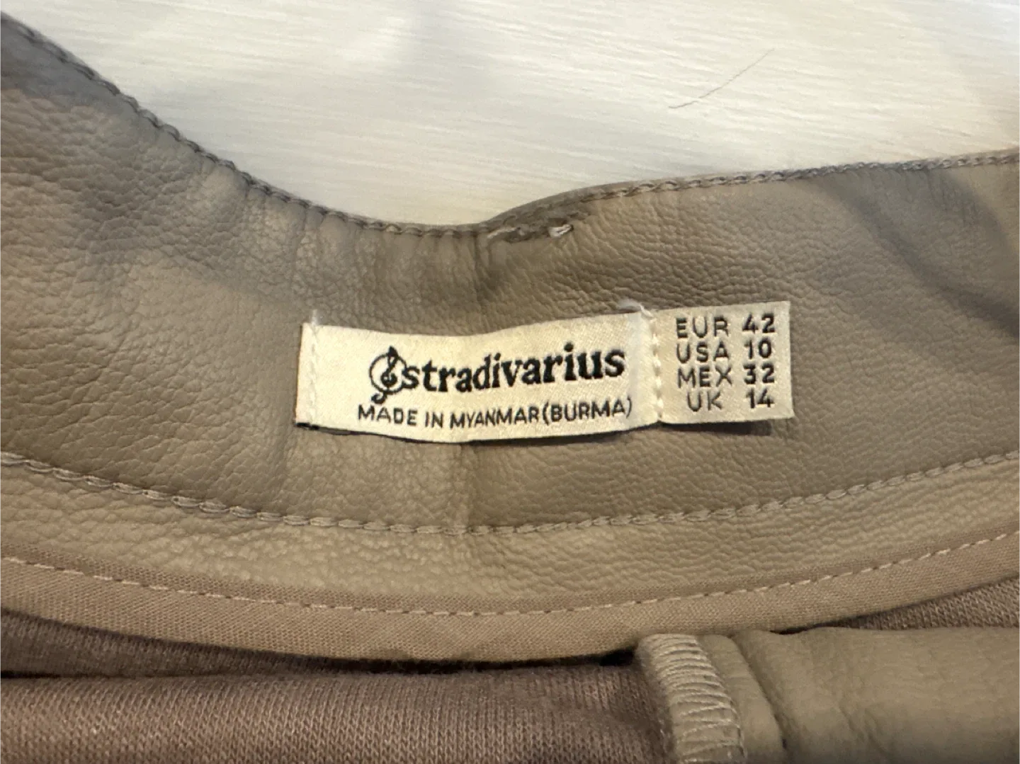 Stradivarius Faux Leather Pants - Size 10 image indicator(6)