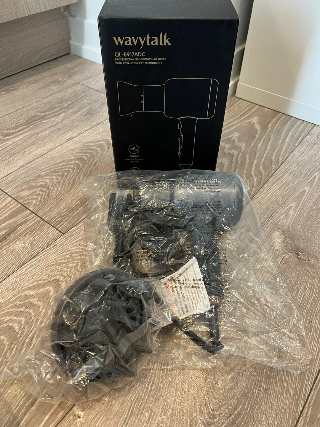 Wavytalk Hair Blow Dryer with Diffuser image indicator(2)