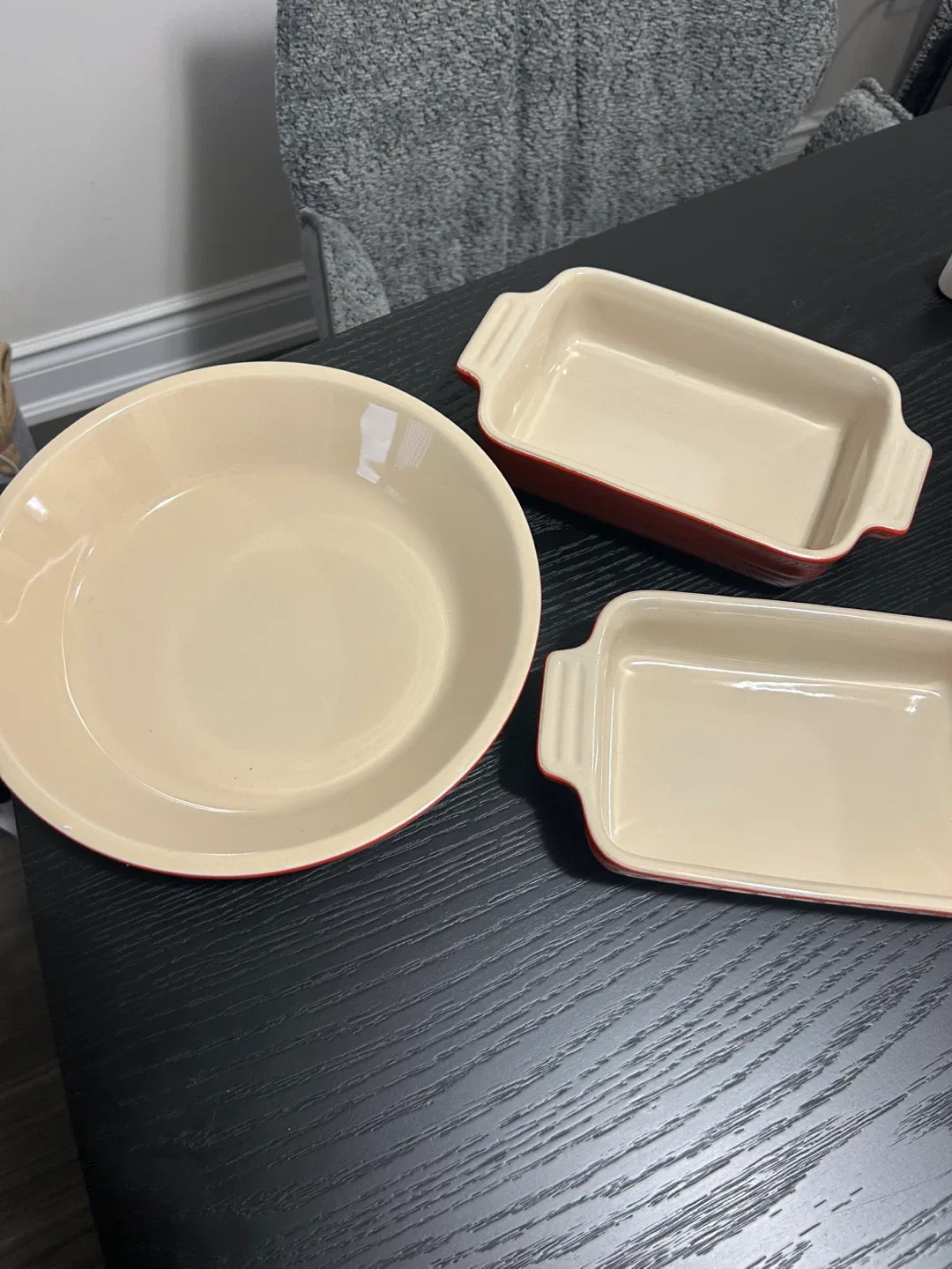 Le Creuset new red casserole dish set -  value of 195$+tax image indicator(2)