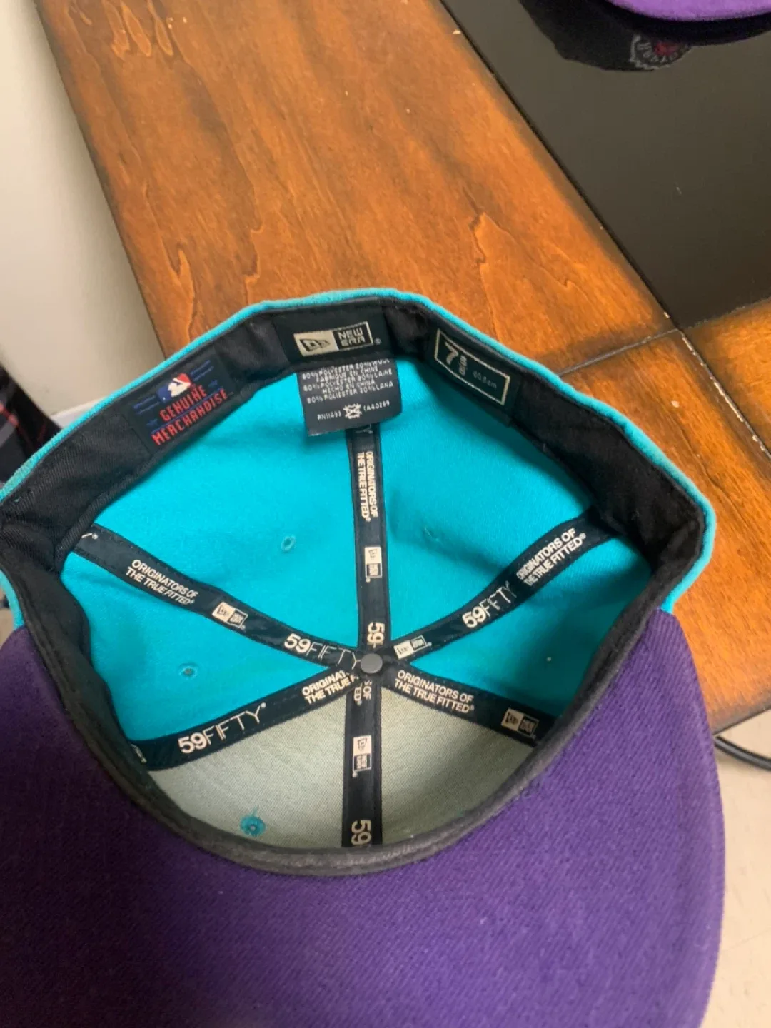 New Era Arizona Diamondbacks Fitted Hat Size 7 1/8 image indicator(3)