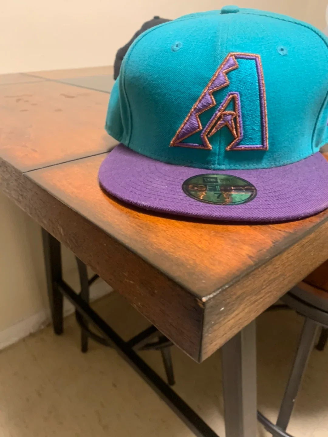 New Era Arizona Diamondbacks Fitted Hat Size 7 1/8 image indicator(2)