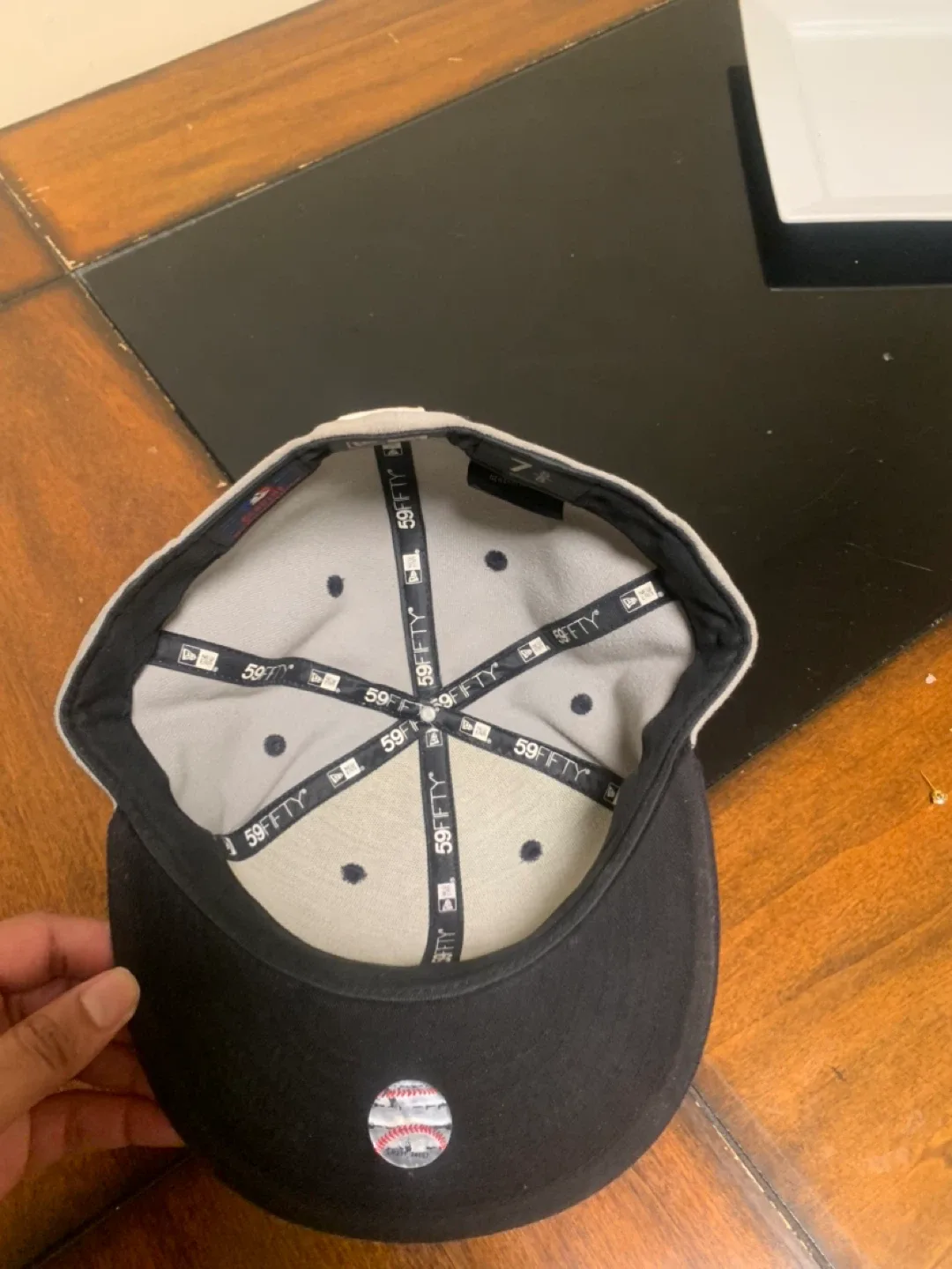 New Era 59FIFTY Fitted Hat Size 7 5/8