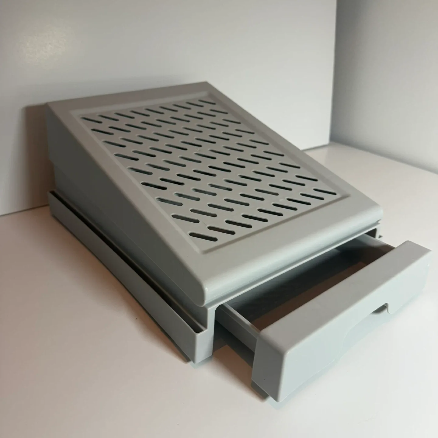 Adjustable Height Cat Litter Box Ramp Catch Tray image indicator(4)