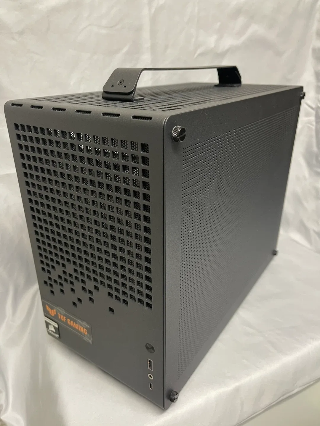 TUF B760M, 4070, 19 12900K, 1TB SSD image indicator(2)