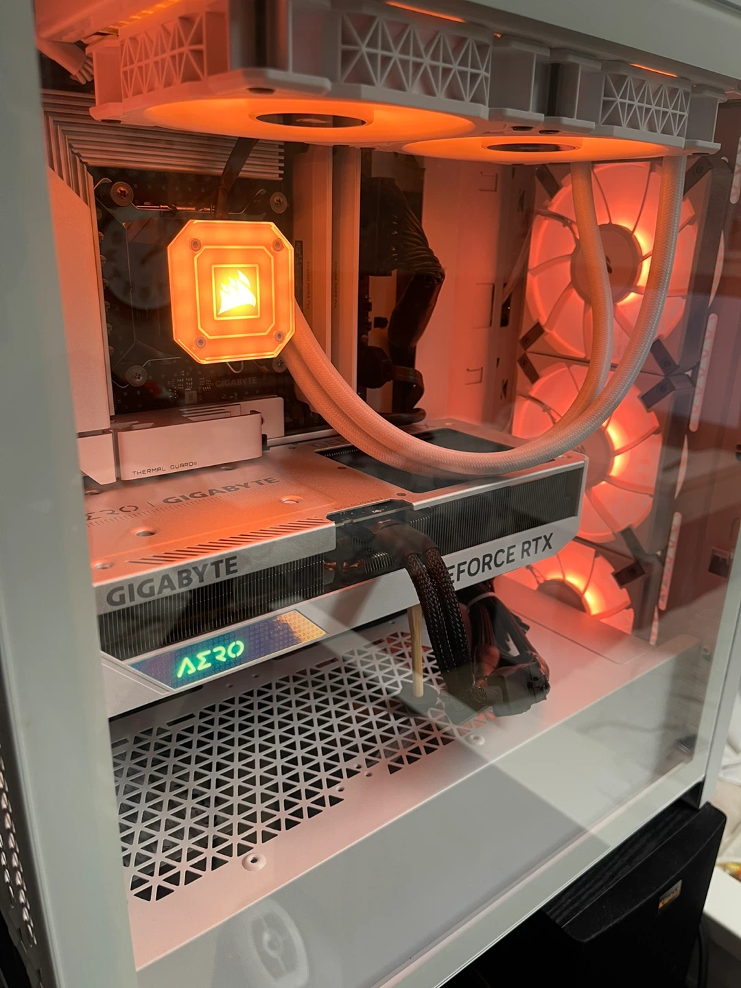 White Costum Gaming PC - photo 5