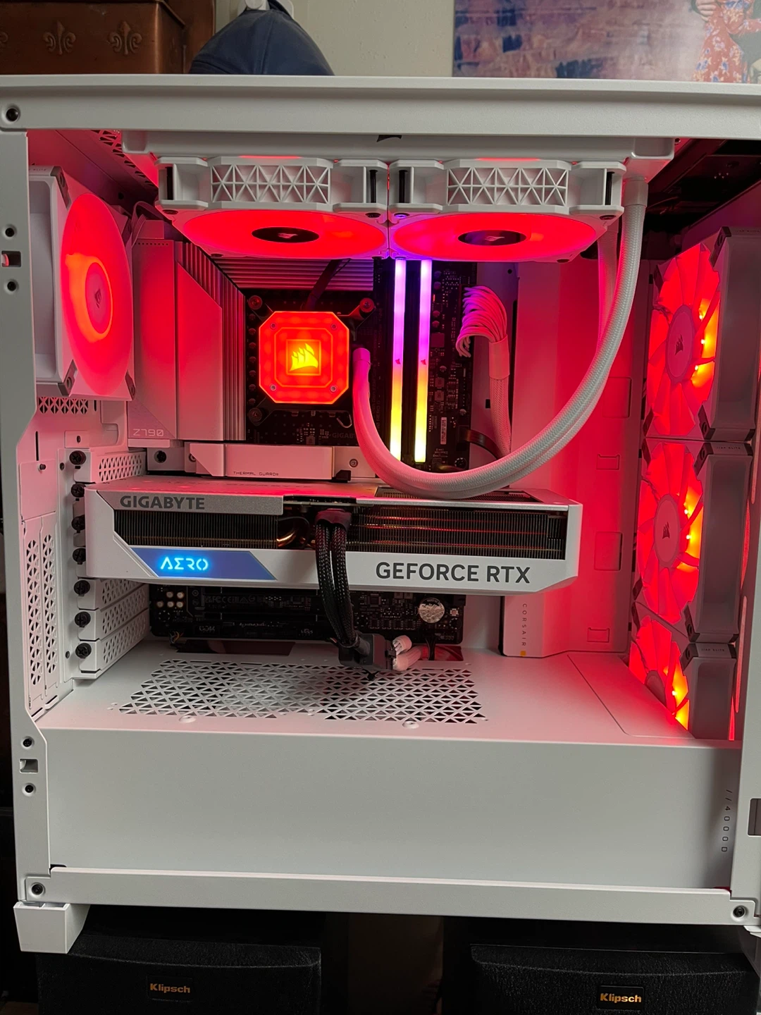 White Costum Gaming PC - photo 3