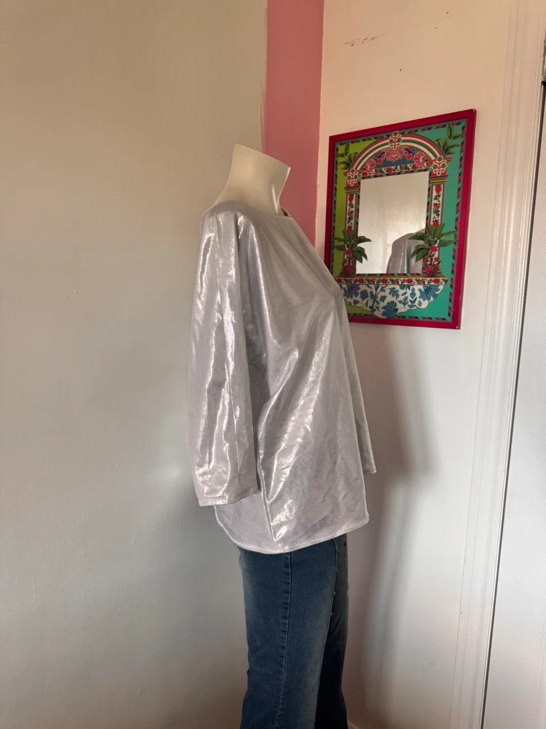 Silver White Women’s Top image indicator(2)