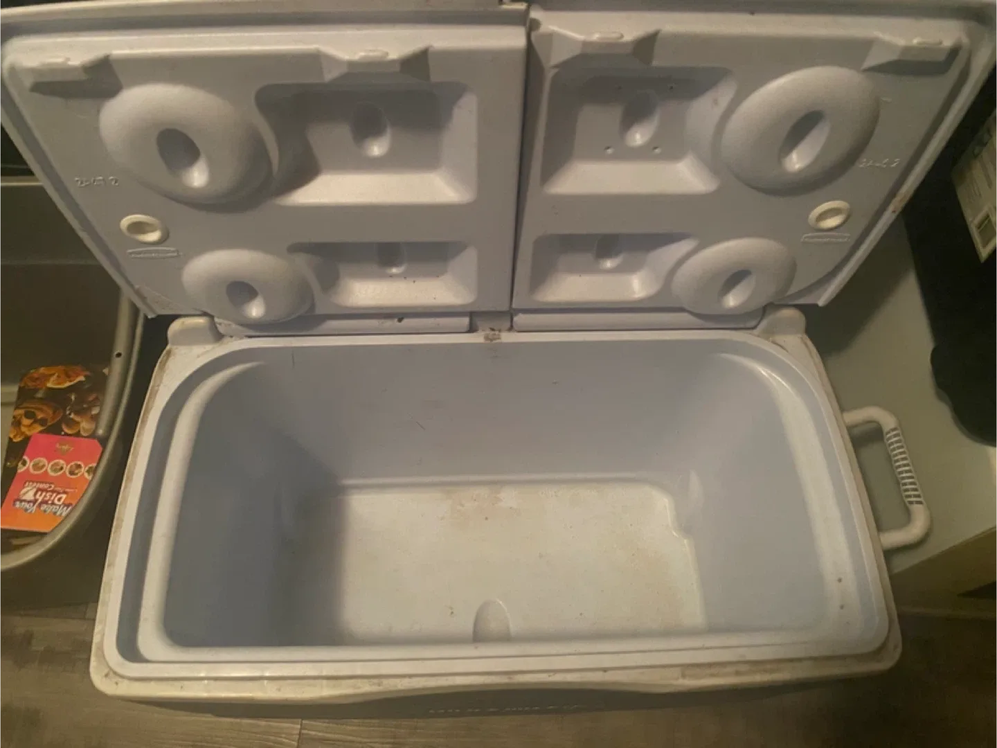 Rubbermaid Cooler image indicator(2)