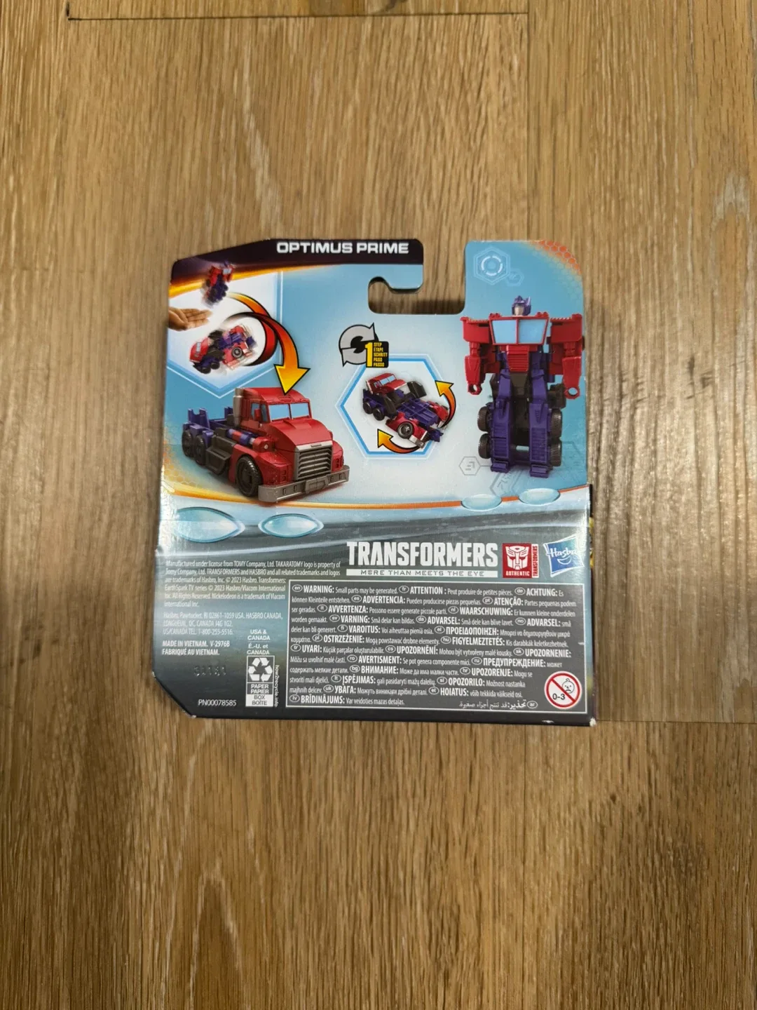 Transformers Earth Spark Optimus Prime 1-Step Flip image indicator(2)