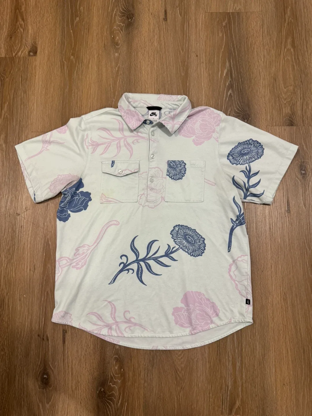 Nike SB Mens Polo Barely Green Floral T-Shirt Size Large thumbnail