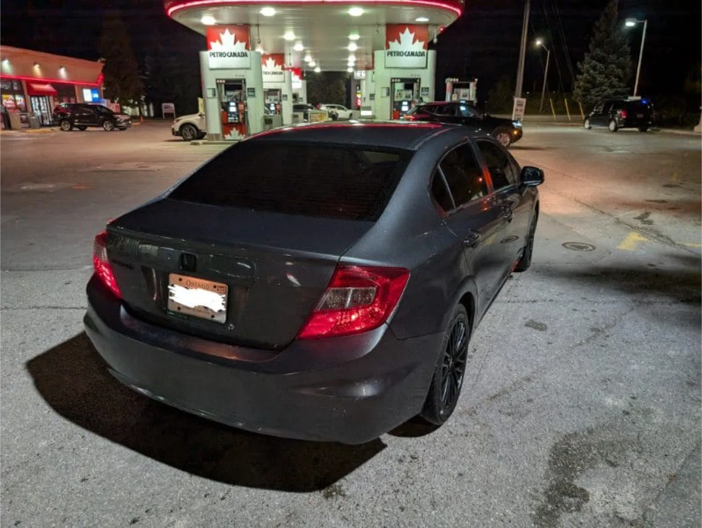 Honda Civic - Grey Sedan image indicator(2)