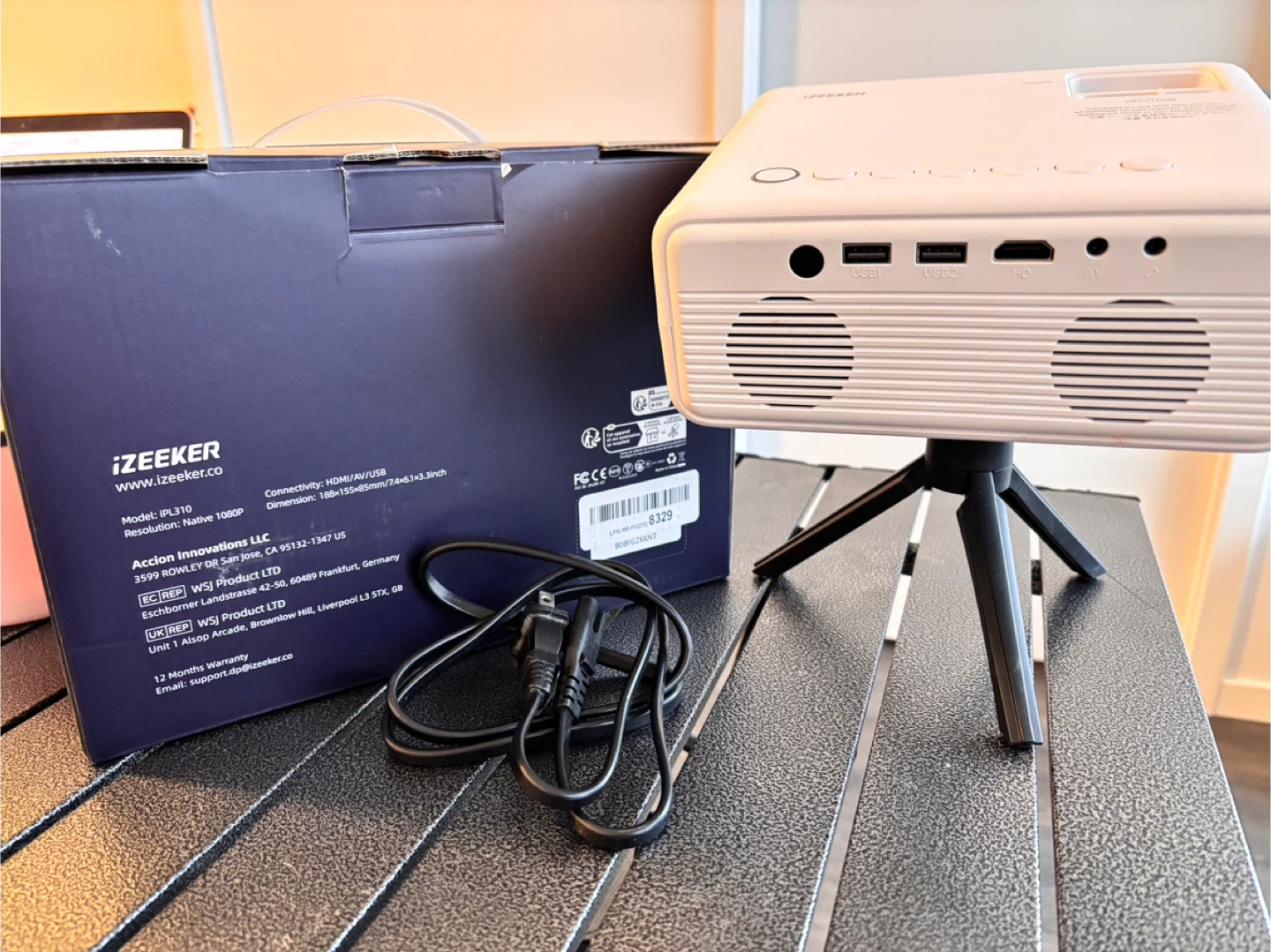 iZEEKER IPL310 WiFi Bluetooth Projector - photo 3