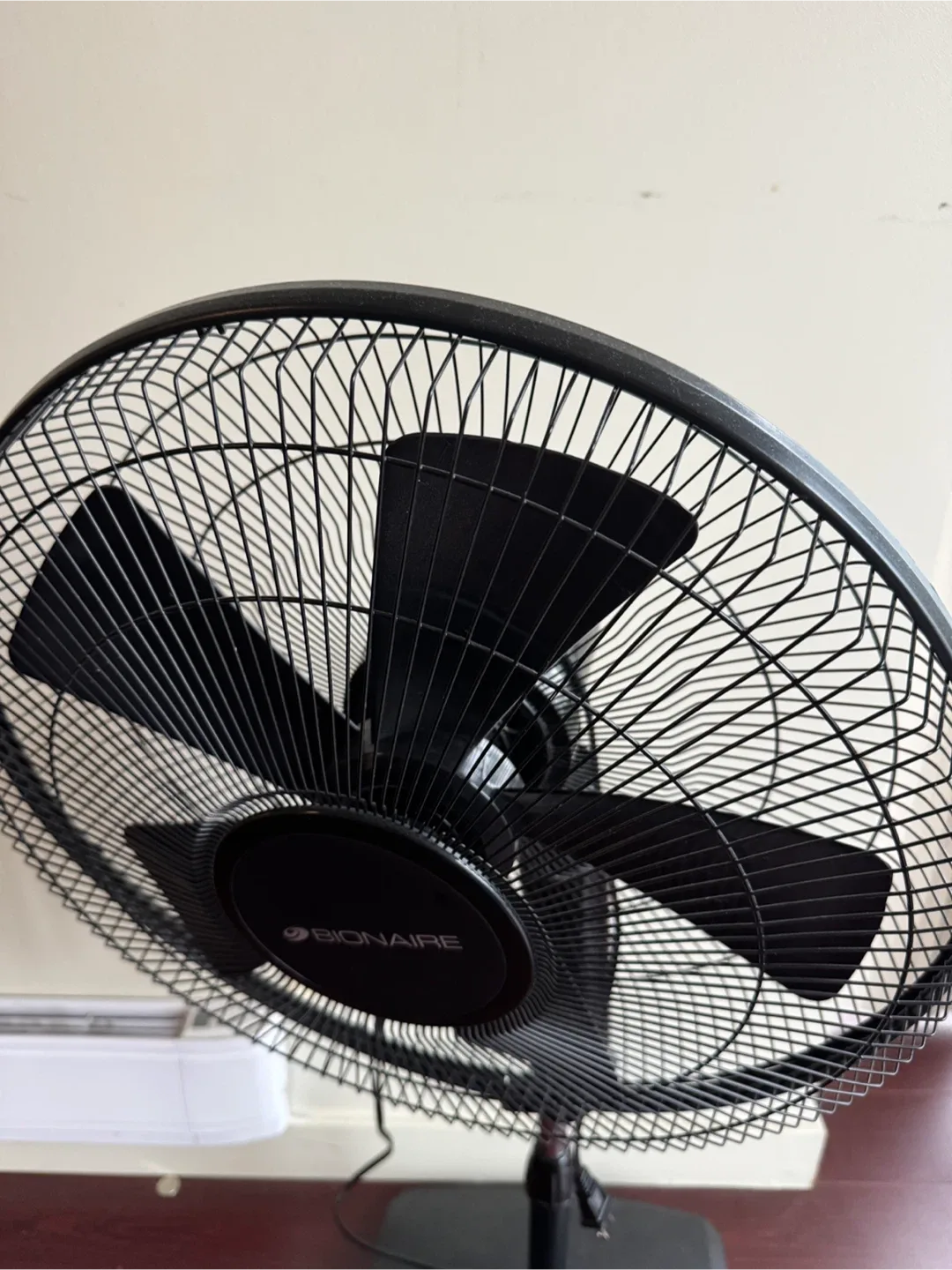 Bionaire Black Stand Fan image indicator(2)