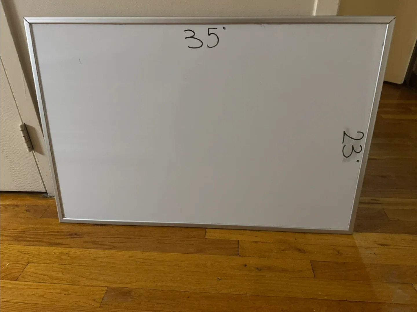 Whiteboard - 35" x 23" image indicator(3)