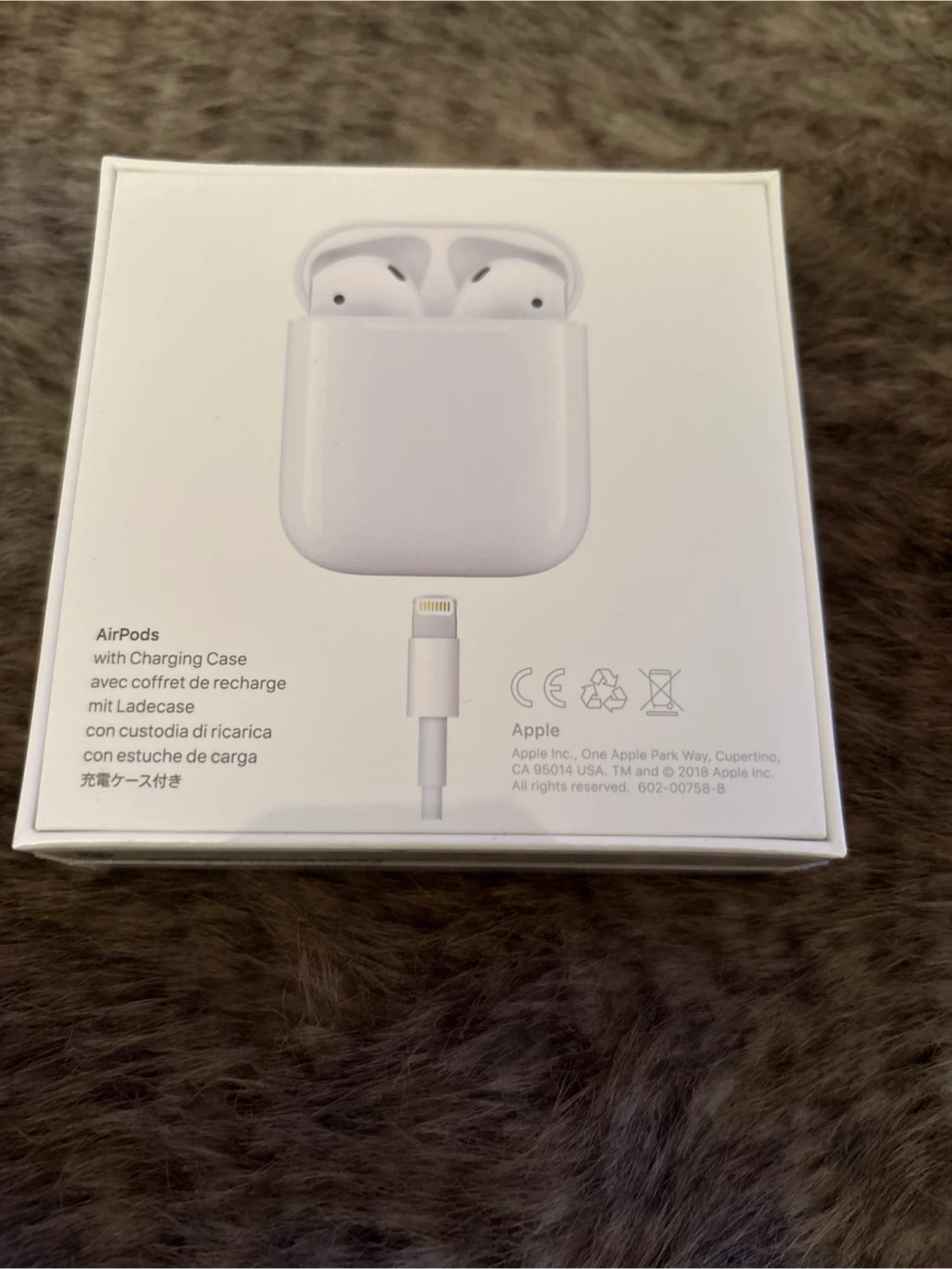 New Apple AirPods with Charging Case MV7N2AM/A - photo 2