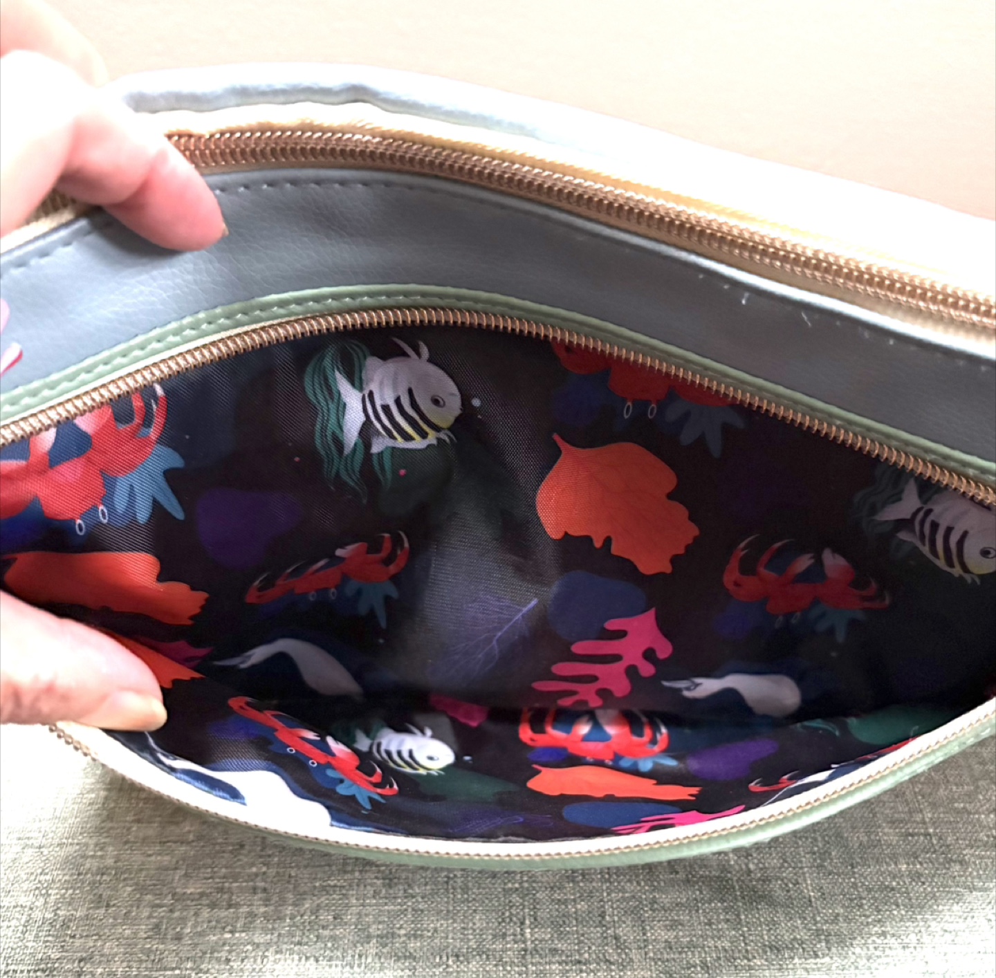 Mermaid 🧜‍♀️ Under the Sea Waist Bag - Brand New - photo 4