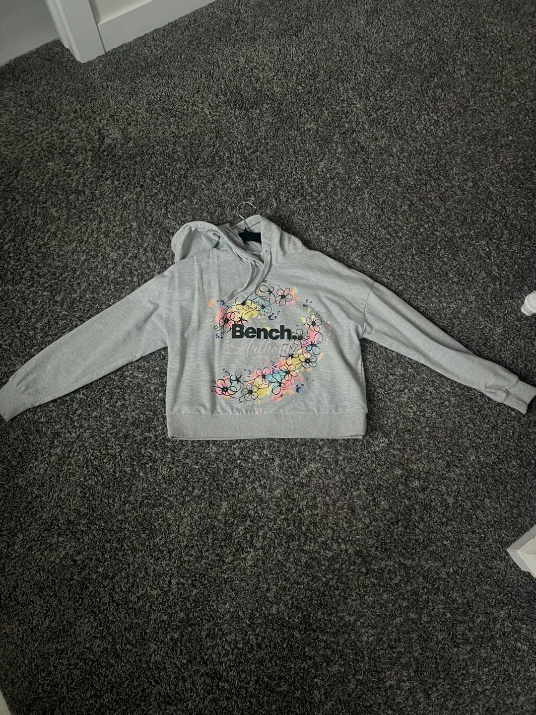 Bench Hoodie, Size S image indicator(3)
