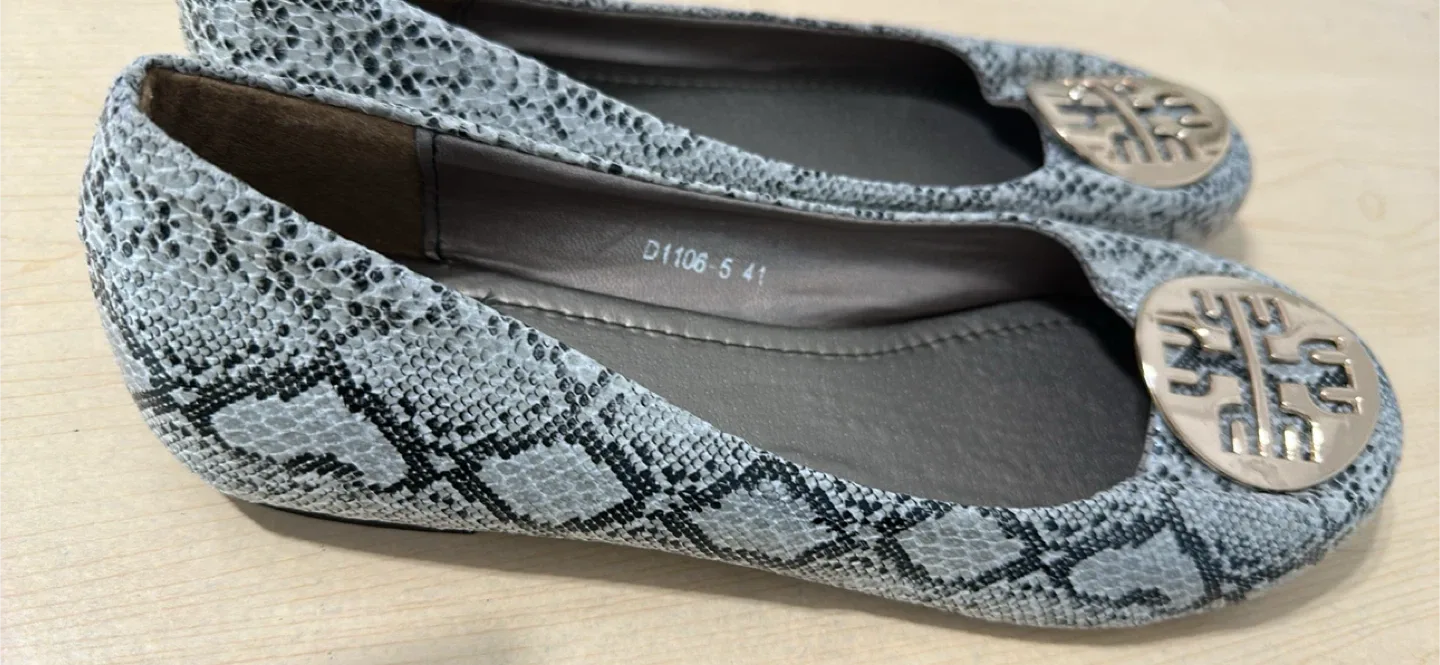 Tory Burch Snakeskin Flats Size 10 image indicator(2)