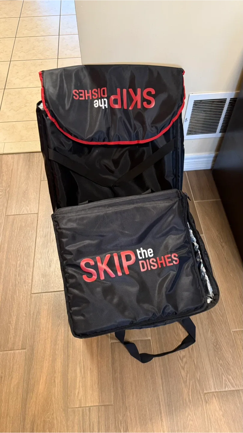 Skip The Dishes Delivery Bag thumbnail