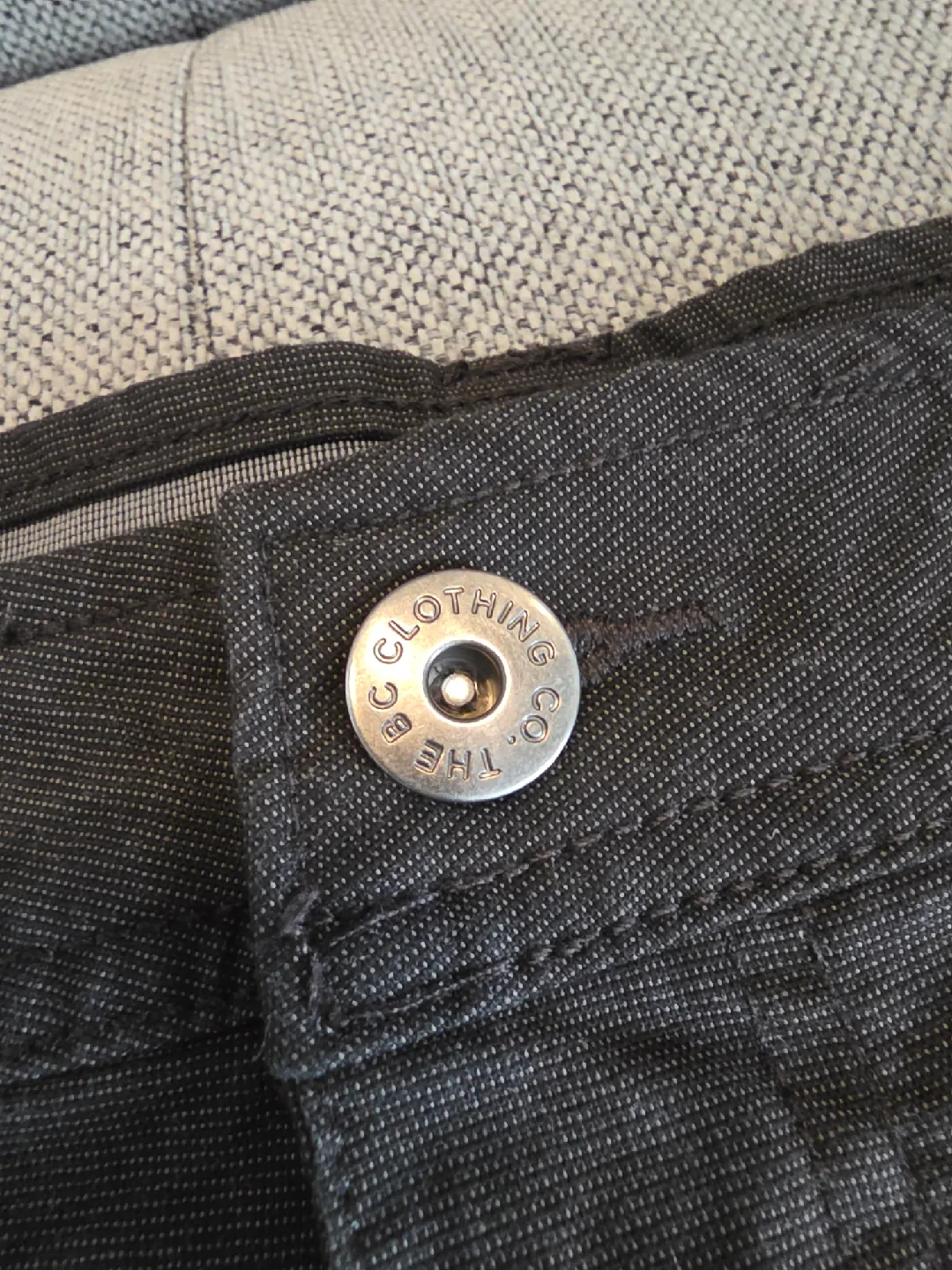 The B Clothing Co. Grey Cargo Shorts - Size 32 image indicator(2)