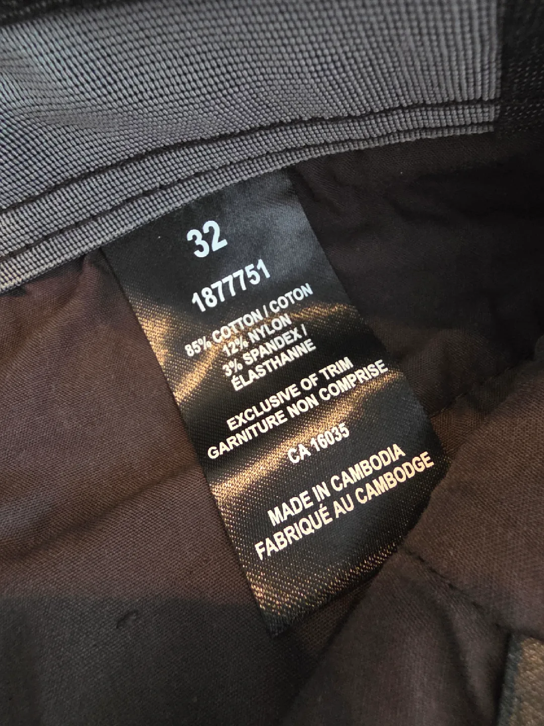 The B Clothing Co. Grey Cargo Shorts - Size 32 image indicator(3)