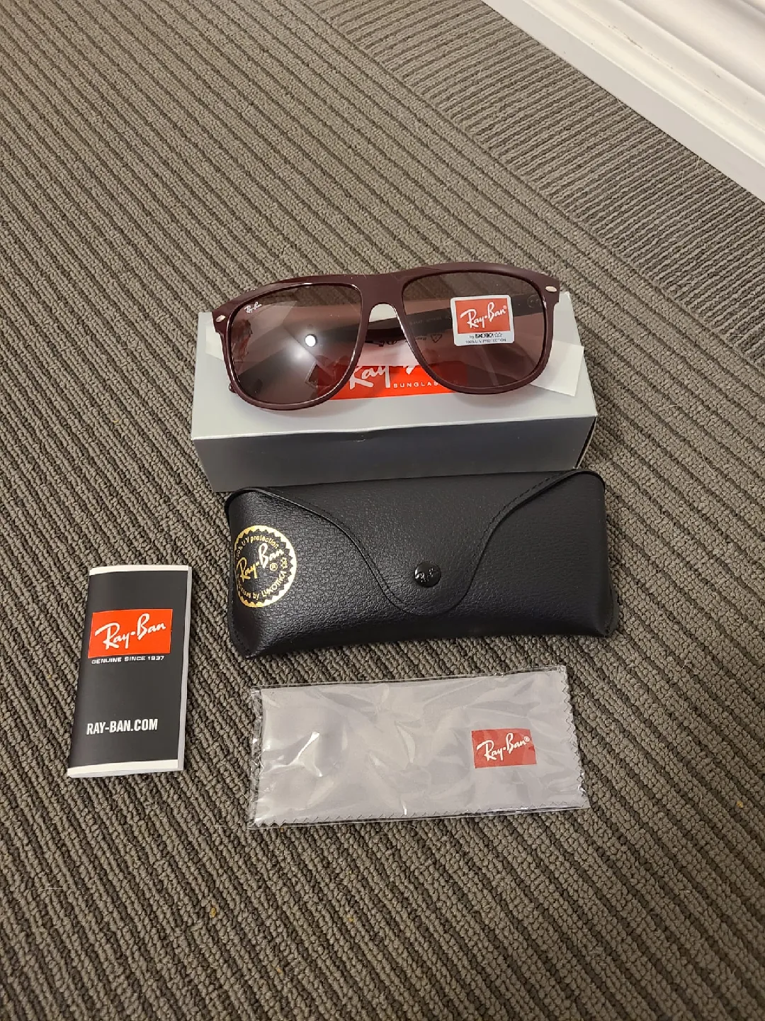 Ray-Ban ORB4147 Boyfriend Dark Violet Sunglasses image indicator(2)