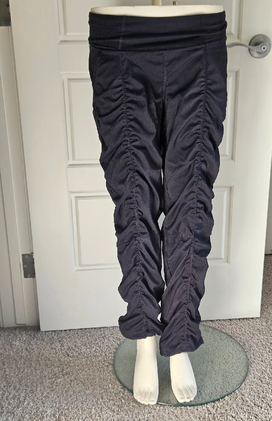 Denver Hayes Black Ruched Pants Size S