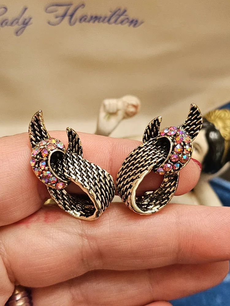 Vintage Clip BSK clip On Earrings 1960s image indicator(3)