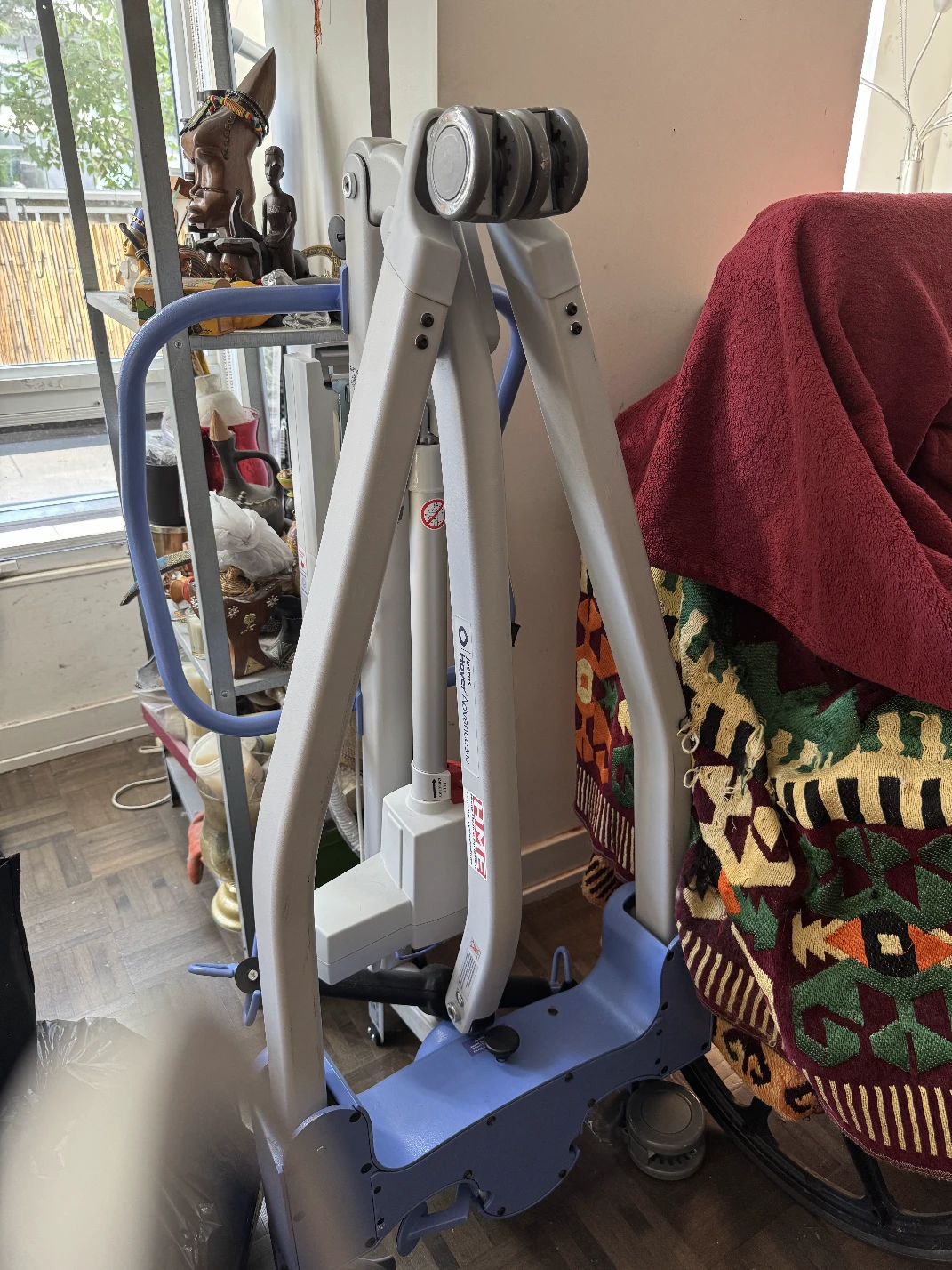 Invacare Reliant Stand-Up Lift