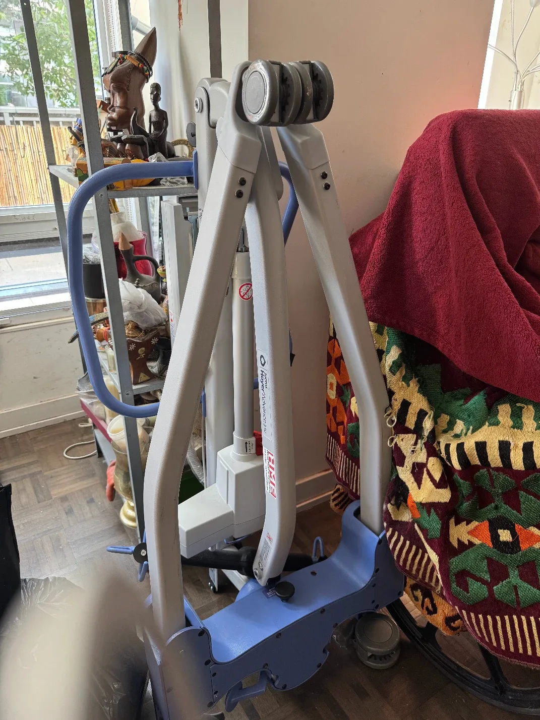 Invacare Reliant Stand-Up Lift thumbnail