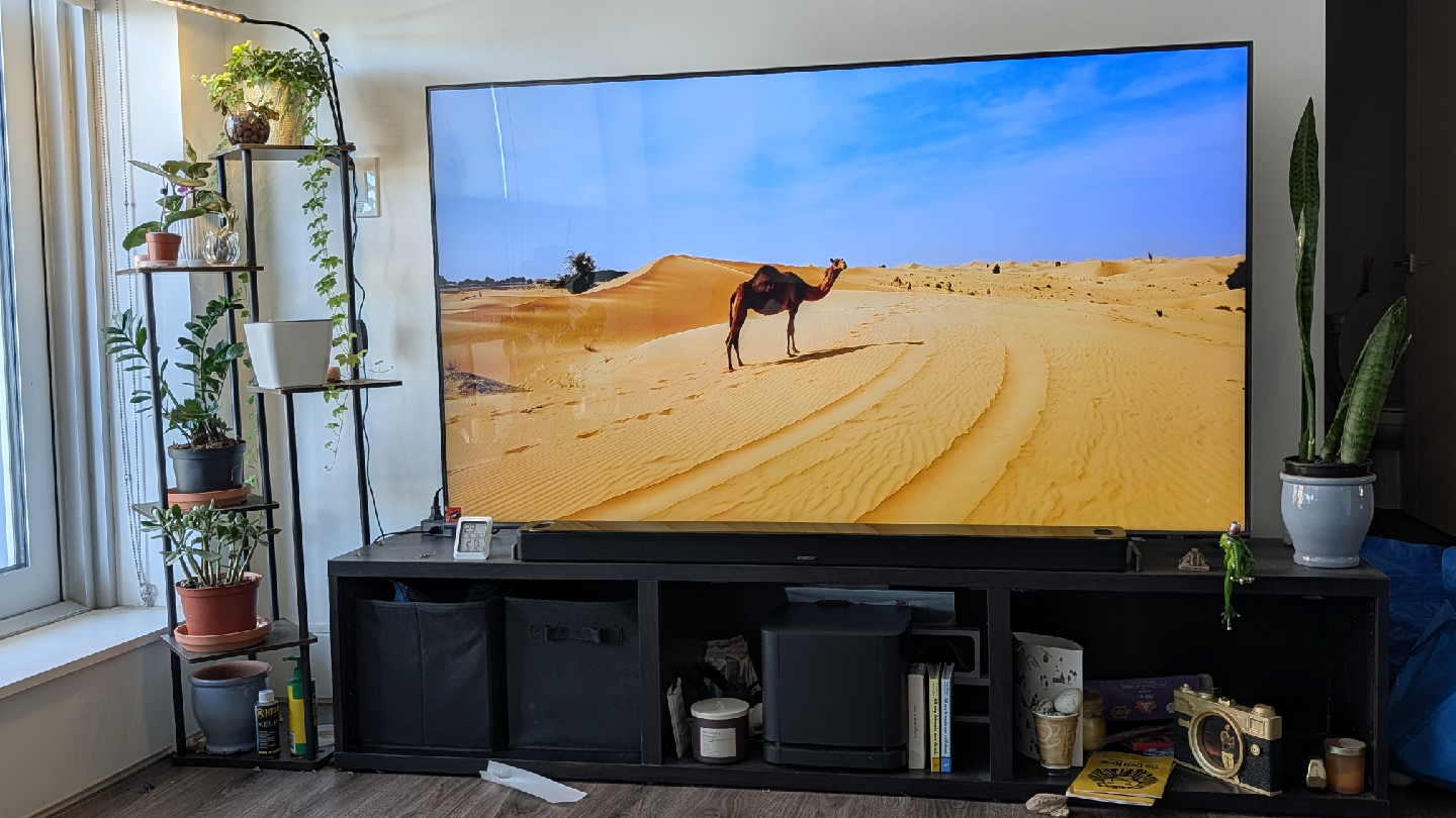 Samsung 65 inch tv QN65Q60CAFXZC. - photo 2