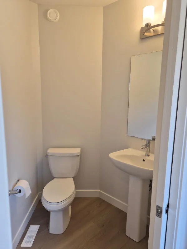 Brand new home for rent! image indicator(3)