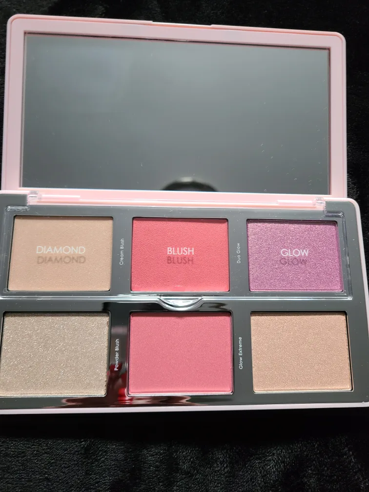 Natasha Denona Diamond & Blush Face Palette image indicator(2)