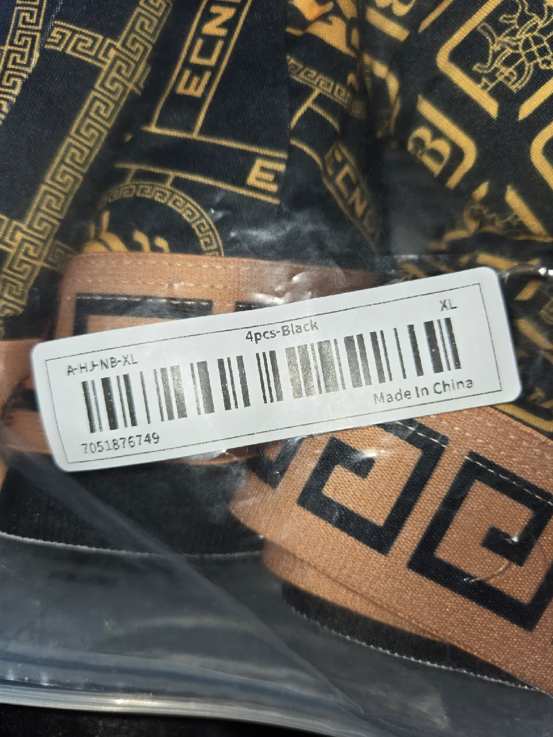 New 4pcs Black & Gold Men's Boxer Briefs - Size XL✨️🩲 image indicator(3)