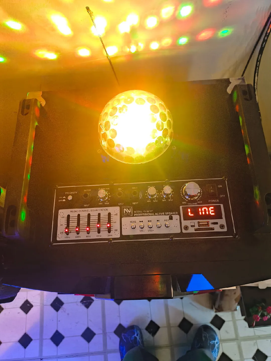 Naxa Professional Active Speaker image indicator(2)