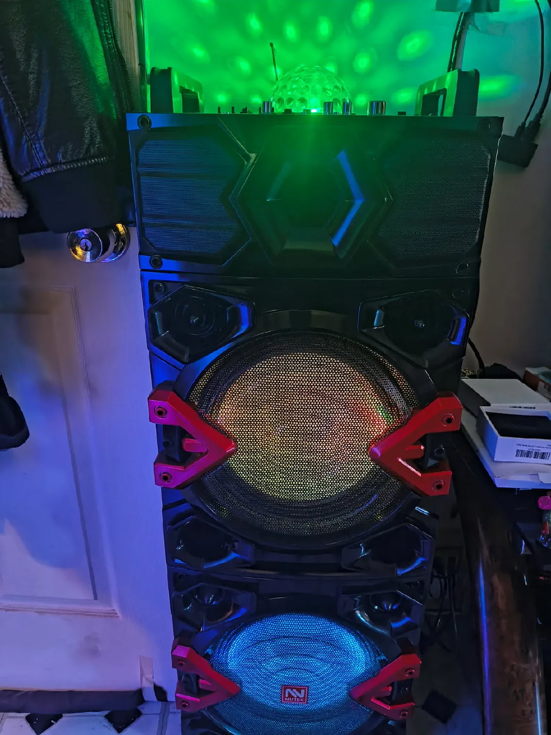 Naxa Professional Active Speaker image indicator(3)