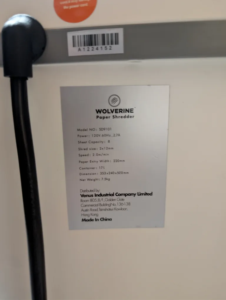 WOLVERINE 8-Sheet Super Micro Cut Shredder image indicator(3)