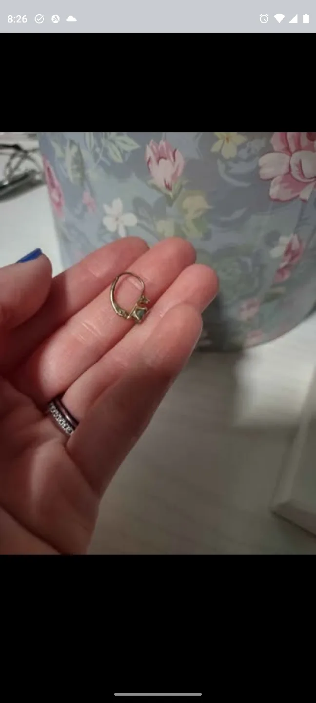 Earrings - 10 karat gold with turquoise stone image indicator(2)